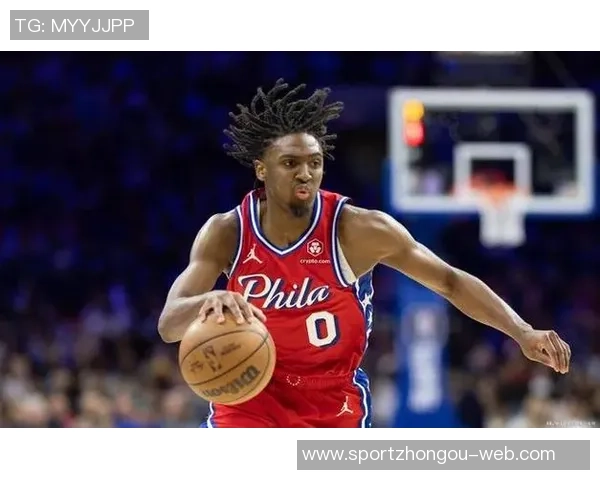 马克西称赞乌布雷在场上积极发声带动队友攻防两端表现出色 马克西称赞乌布雷在场上积极发声带动队友攻防两端表现出色